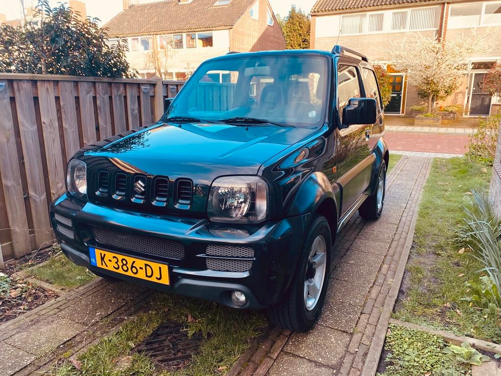 SUZUKI JIMNY 1.3 Exclusive 2010 lage km!, Stof, Zwart, Elektrische ramen, Handgeschakeld