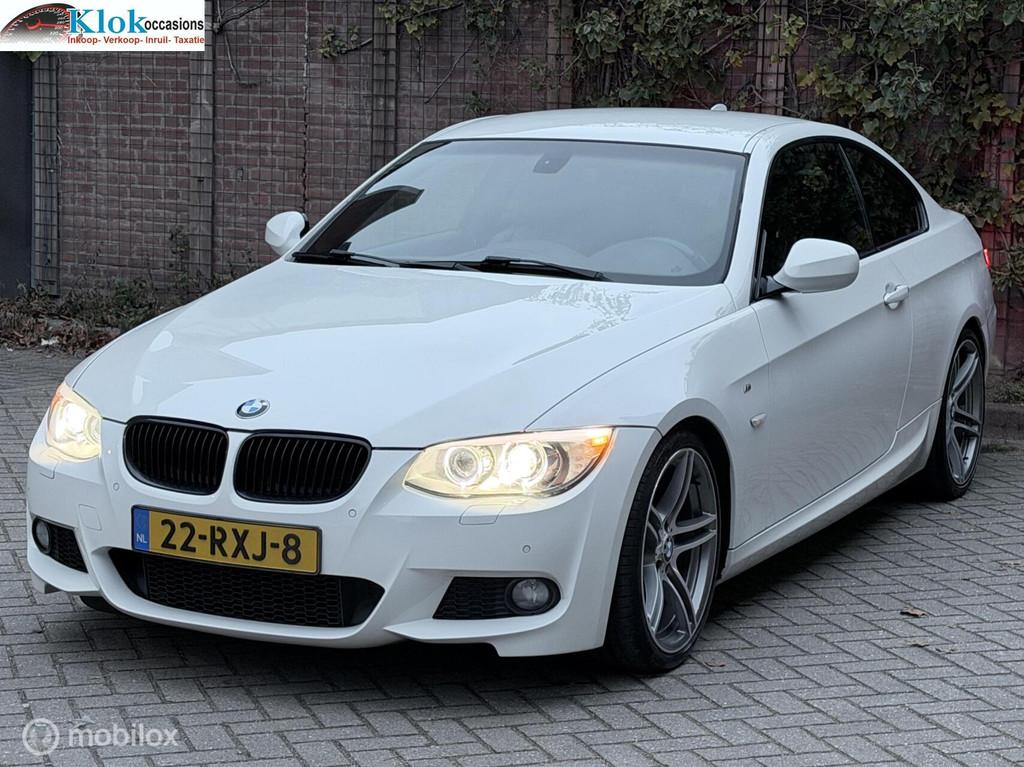 BMW 3-serie Coupé 320i Corporate Lease Business Line M Spor, Auto's, Euro 5, 4 cilinders, 4 stoelen, Bedrijf