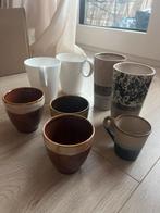 Partij HK living vintage/retro look mokken en kopjes, Gebruikt, Keramiek, Ophalen of Verzenden, Overige stijlen