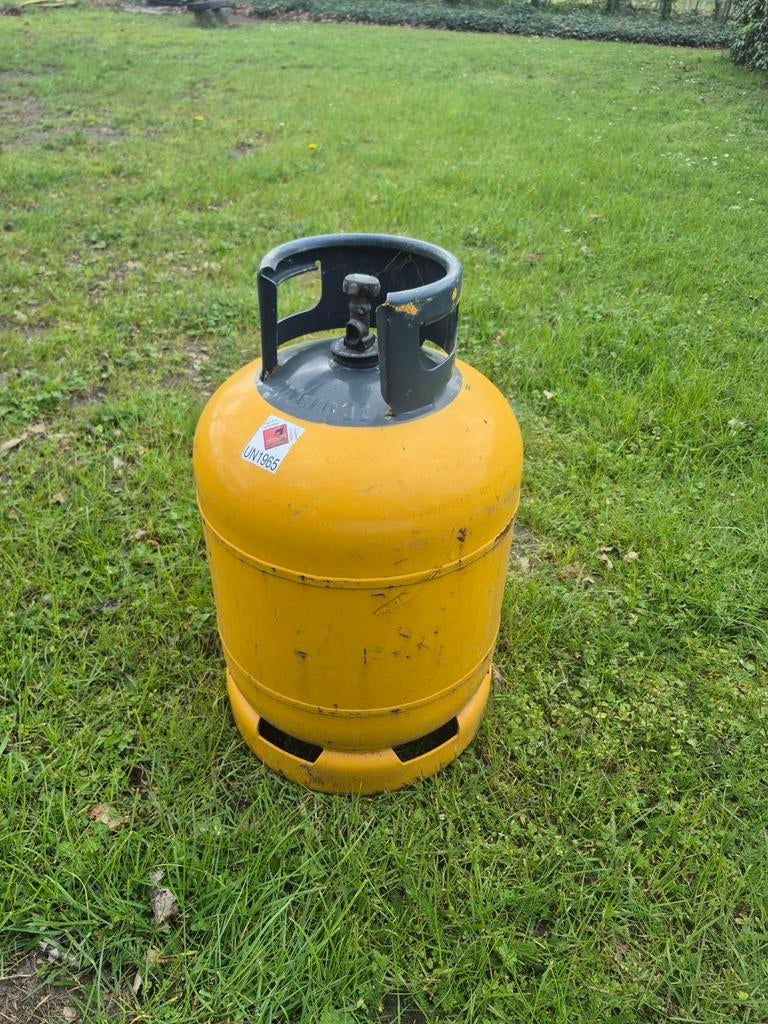 Gasflessen gebruikt, Ophalen, Gebruikt