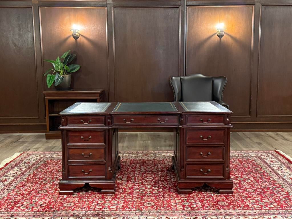 Klassiek Engels bureau #659, Huis en Inrichting, Bureaus, 93 cm, Bruin, Ophalen of Verzenden, Zo goed als nieuw