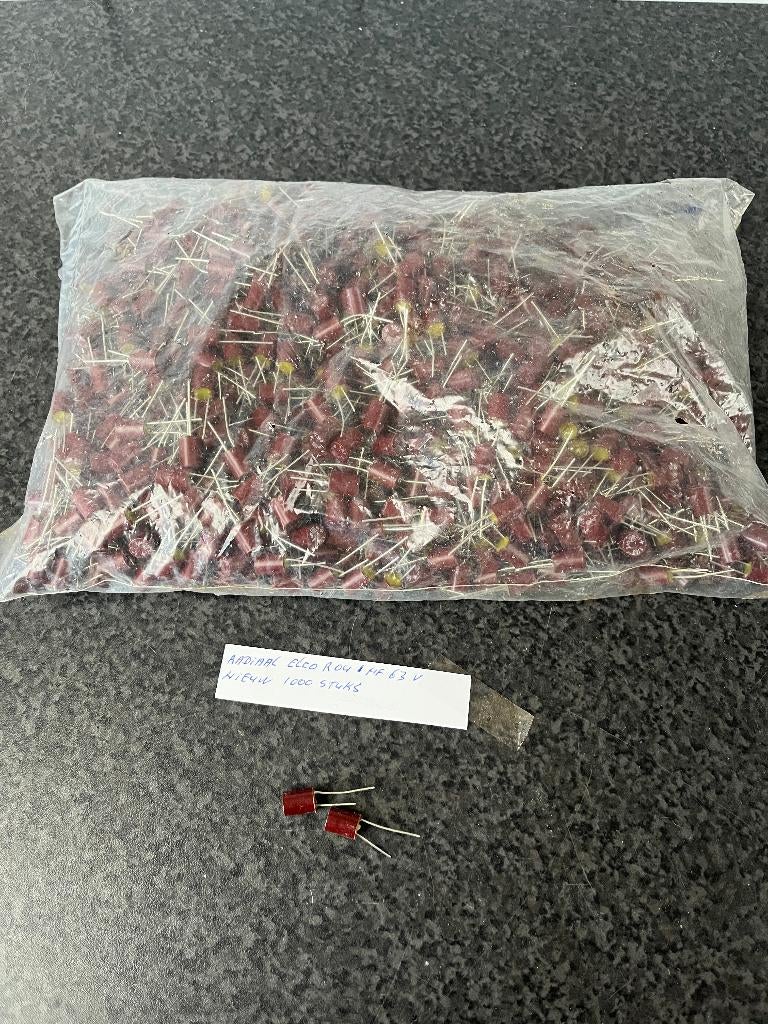 1000 x radiaal Roederstein (ROE)   elco 1 Uf , 63 volt . NOS, Ophalen of Verzenden, Nieuw