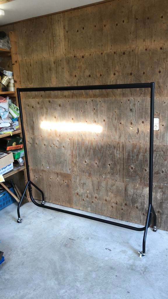 Kledingrek op wieletjes, Ophalen, Met wielen, Gebruikt