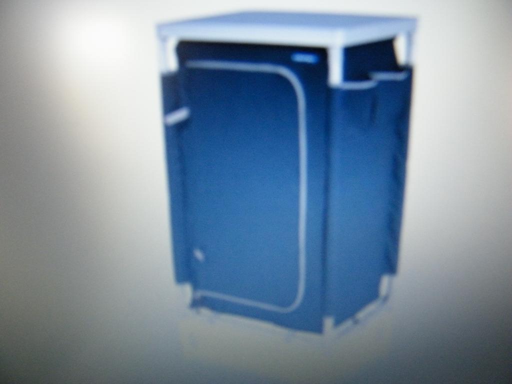 kastje  opvouwbaar in draagtas, Ophalen of Verzenden, Zo goed als nieuw