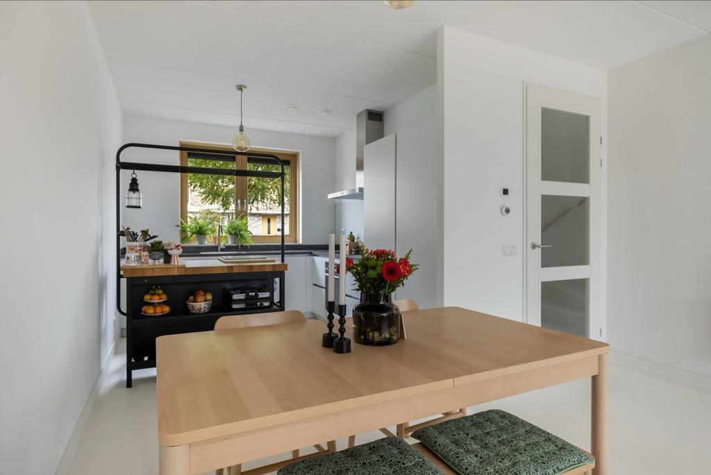 IKEA RÖNNINGE eettafel met 2 stoelen en bankje (CASA kussens, Ophalen, 100 tot 150 cm, 50 tot 100 cm, Zo goed als nieuw