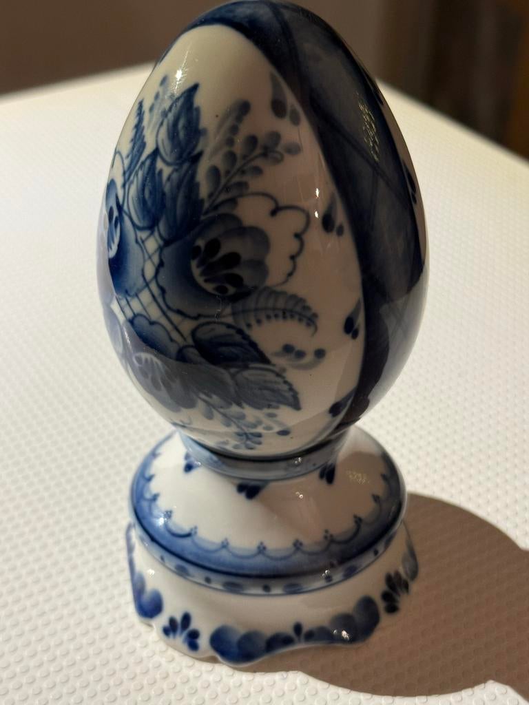 Porseleinen ei met blauw decor, Ophalen of Verzenden