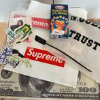 Supreme sticker, Kraft Macaroni & Cheese, off white, Ophalen of Verzenden, Nieuw