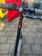 2 elektrische steppen voor de handige Harry (defect), Fietsen en Brommers, Steps, Ophalen of Verzenden, Gebruikt, Elektrische step (E-scooter)