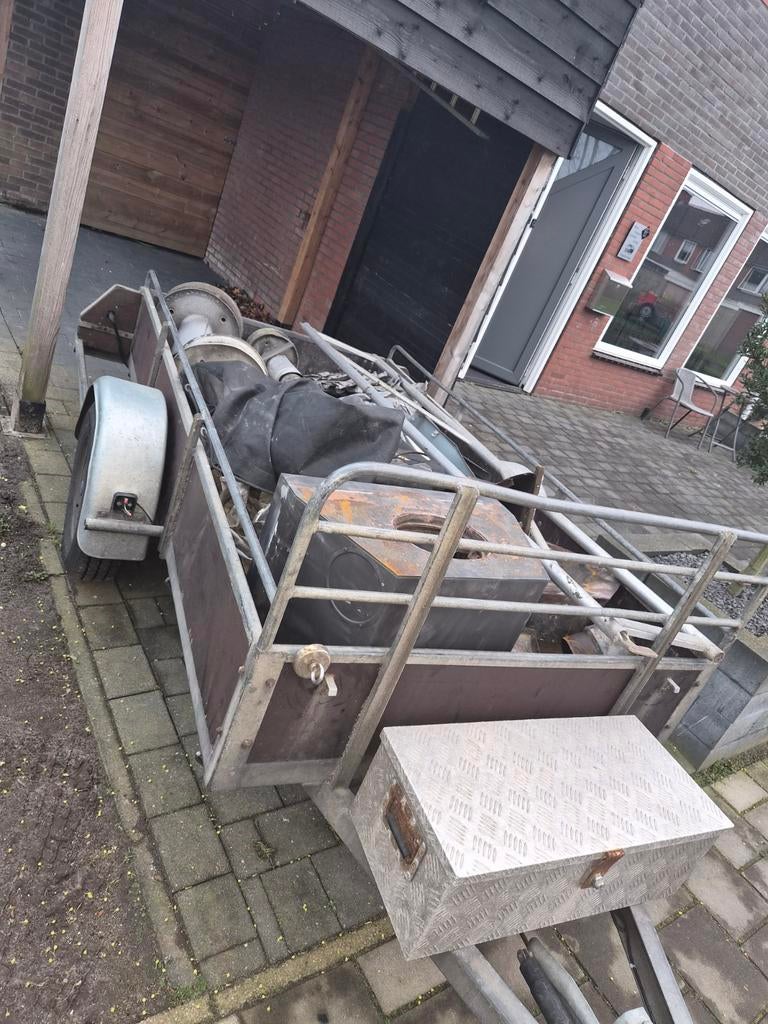 Aanhanger 1300 kilo ass eigen kenteken, Ophalen