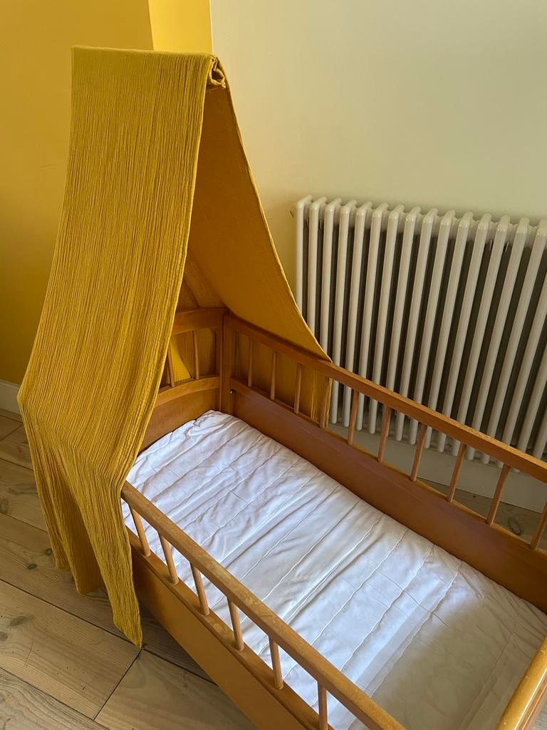 Vintage Mid-Century Ledikantje met Hemel, Kinderen en Baby's, Babywiegjes en Ledikanten, Gebruikt, Ledikant, Ophalen