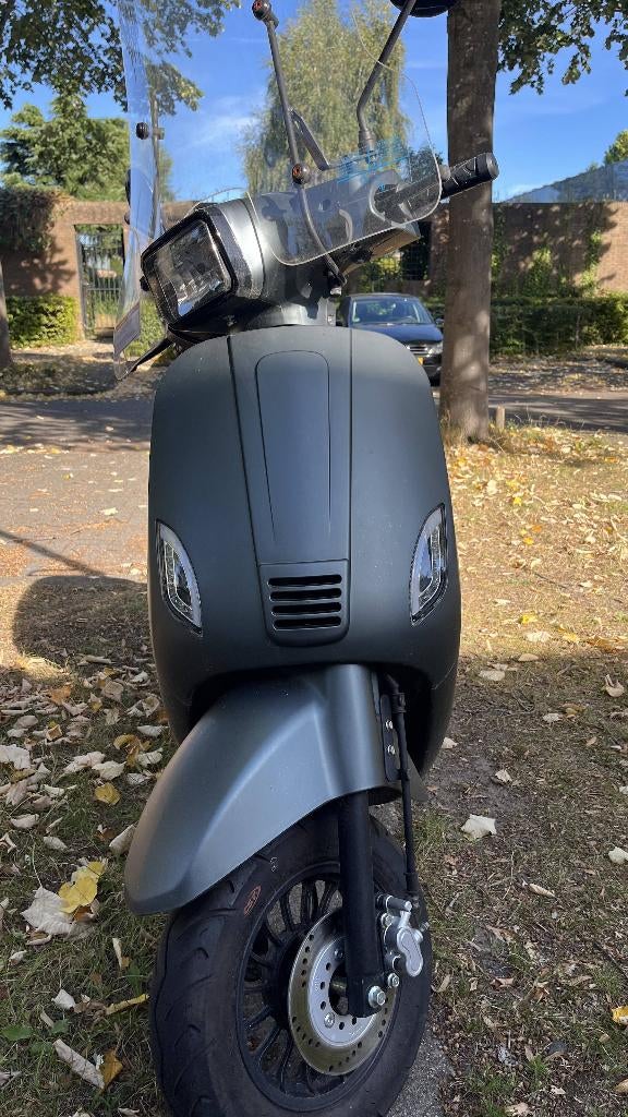 Senzo Rivalux Scooter Low Mileage, Excellent Condition, Ophalen, Maximaal 45 km/u, Zo goed als nieuw, Senzo