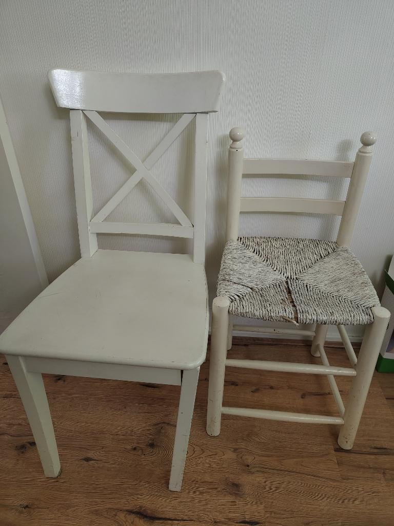 Gratis 2 witte opknapstoelen, Huis en Inrichting, Stoelen, Ophalen, Gebruikt, Twee, Wit
