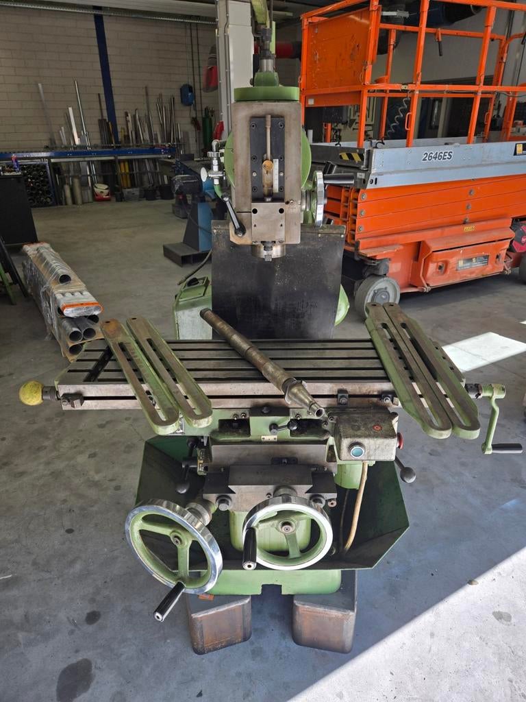 Pedersen Freesmachine., Ophalen