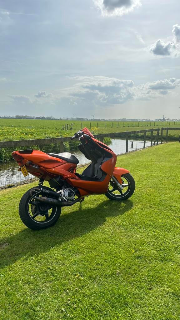 Yamaha aerox 70cc, Fietsen en Brommers, Scooters | Yamaha, Ophalen, Zo goed als nieuw, Tweetakt, Aerox