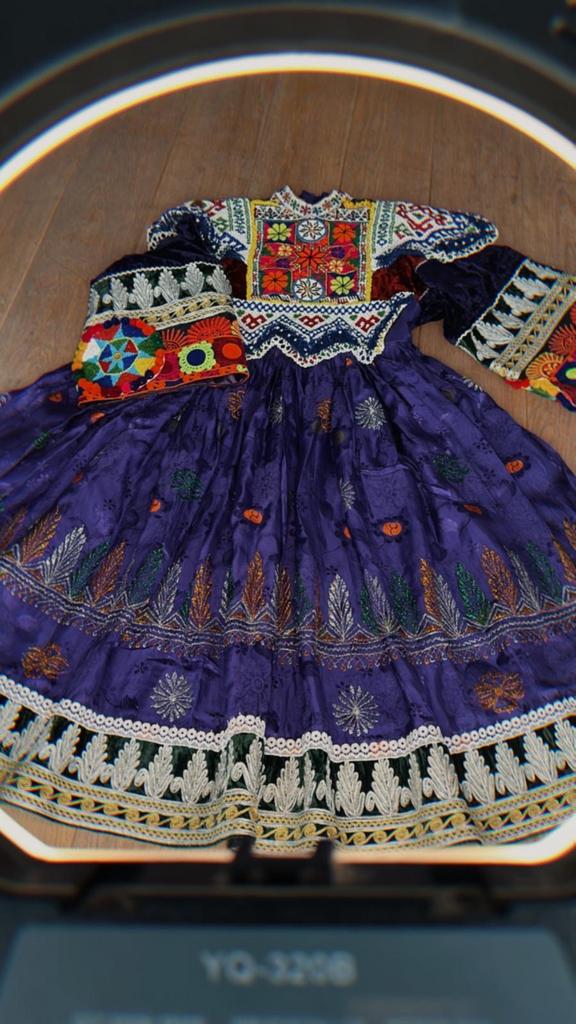 Paarse Afghaanse jurk met borduursels, Maat 38/40 (M), Paars, Ophalen of Verzenden, Zo goed als nieuw