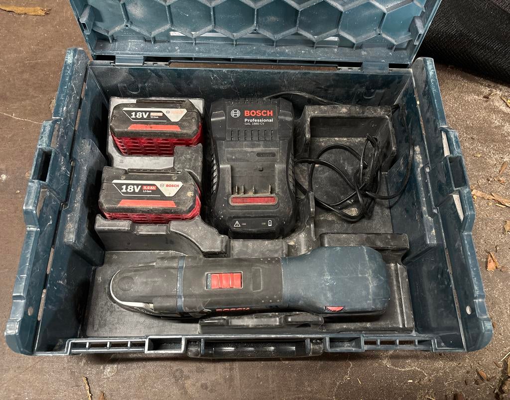 Bosch GOP 18V-28 multitool, Gebruikt, Overige typen, Ophalen of Verzenden, 30 tot 70 mm