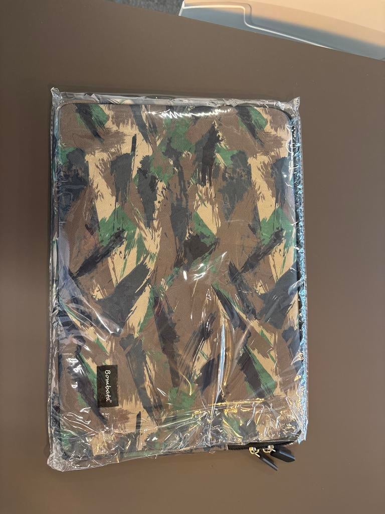 Bombata laptoptas camouflage, Ophalen of Verzenden, Nieuw, Schoudertas