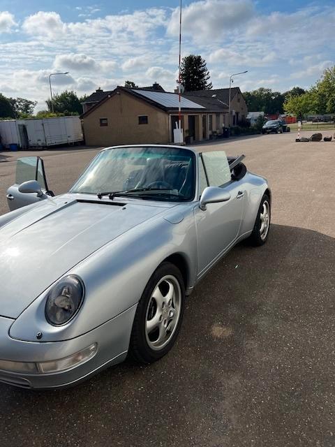 Porsche 911 993 cabio, Auto's, Porsche, Particulier, Benzine, Cabriolet, Automaat, Geïmporteerd, Zilver of Grijs, Zwart, Leder