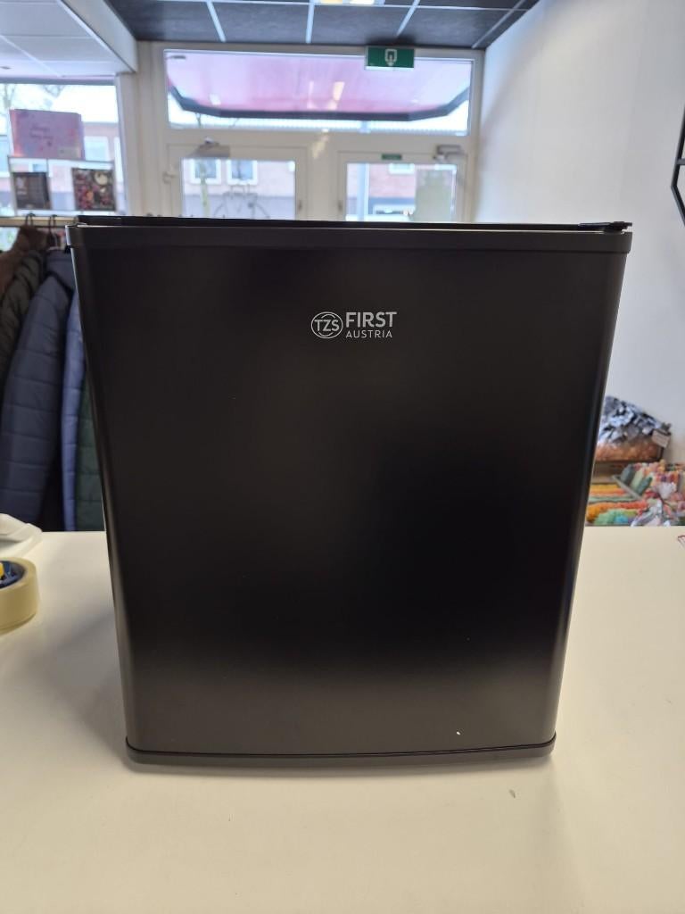 mini koelkast, Witgoed en Apparatuur, Koelkasten en IJskasten, Nieuw, Zonder vriesvak, Minder dan 75 liter, Minder dan 85 cm, 45 tot 60 cm