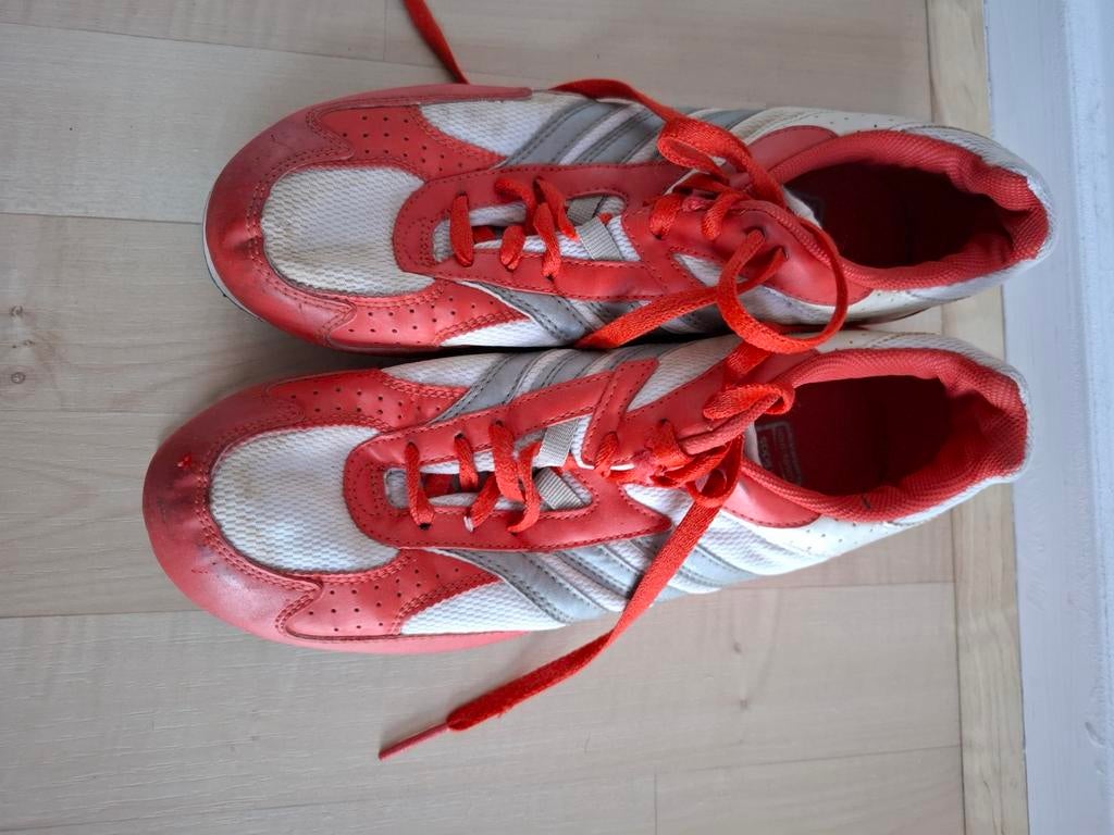 Adidas hardloopschoenen met spikes (40), Sport en Fitness, Loopsport en Atletiek, Ophalen of Verzenden, Spikes, Adidas