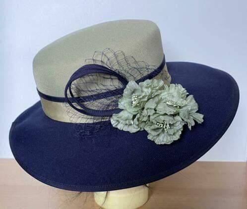 Hoed van Eastex maat 56, Kleding | Dames, Hoeden en Petten, Ophalen of Verzenden, Zo goed als nieuw, 56 of 57 cm (M, 7 of 7⅛ inch)