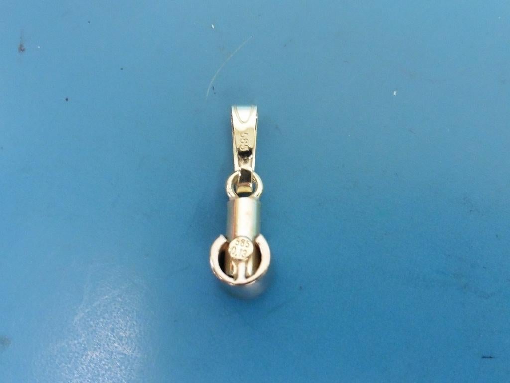 Gouden hanger met briljant                               G17, Gebruikt, Overige voorstellingen, ., Ophalen of Verzenden