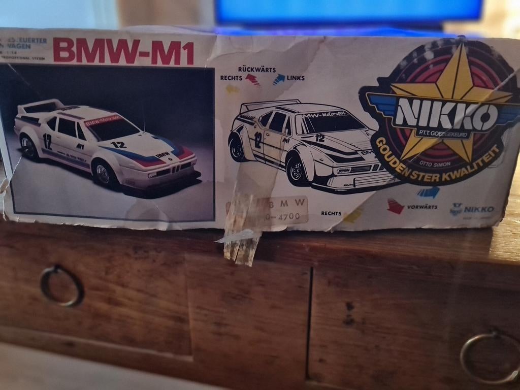 Vintage bmw m1 radiografisch bestuurbaar, Ophalen of Verzenden, Gebruikt, Overige schalen, Auto onroad