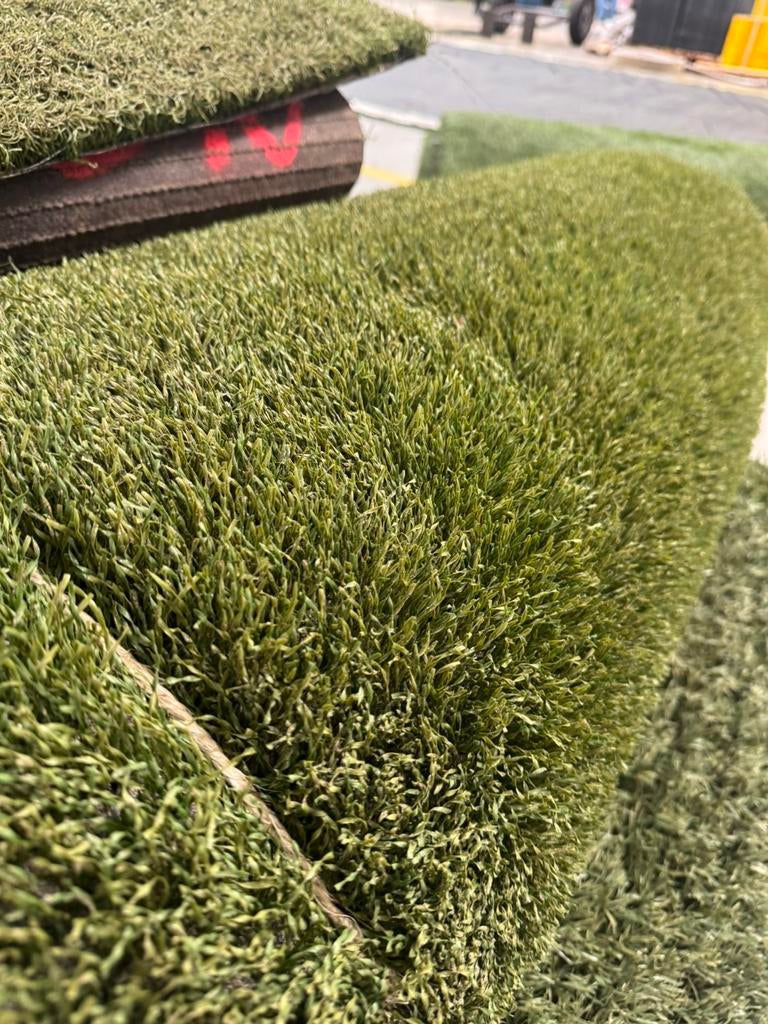 16m2 Kunstgras. 4cm hoog (4m x 4m) €80,-, Tuin en Terras, Gras en Kunstgras, Kunstgras, Stuntgras, Ophalen of Verzenden, Boerhaaveweg 10