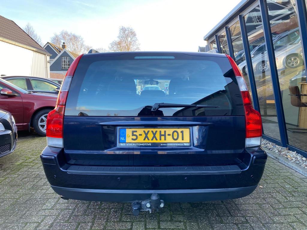 Volvo V70 2.4 Edition 170PK Automaat LEER / TREKHAAK / YOUNG, Auto's, Zwart, Blauw, 2435 cc, 170 pk