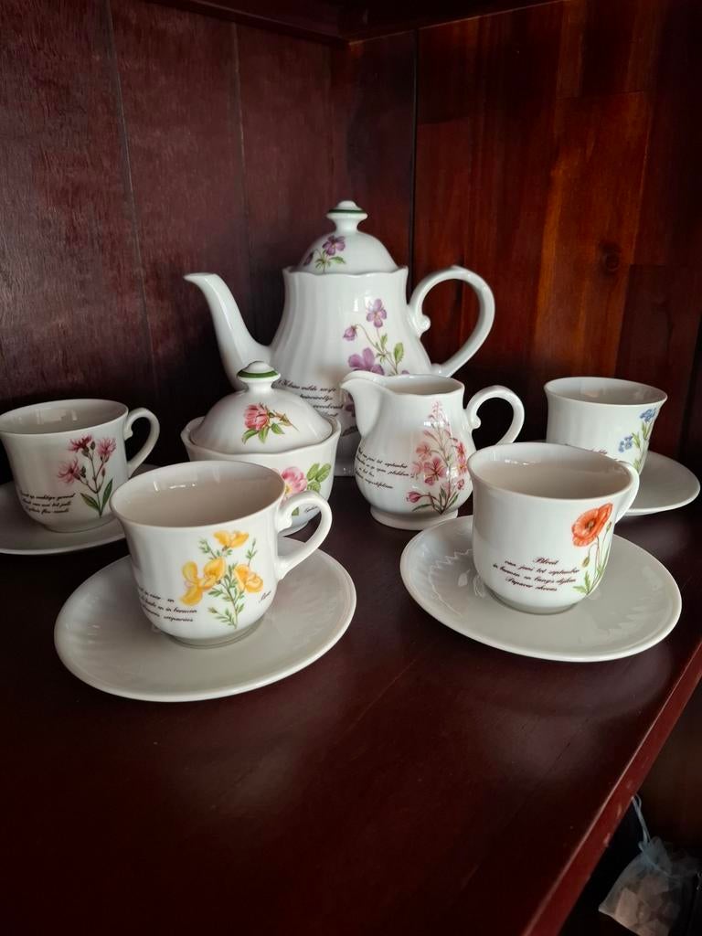 Libelle porcelein koffie thee servies, Ophalen of Verzenden