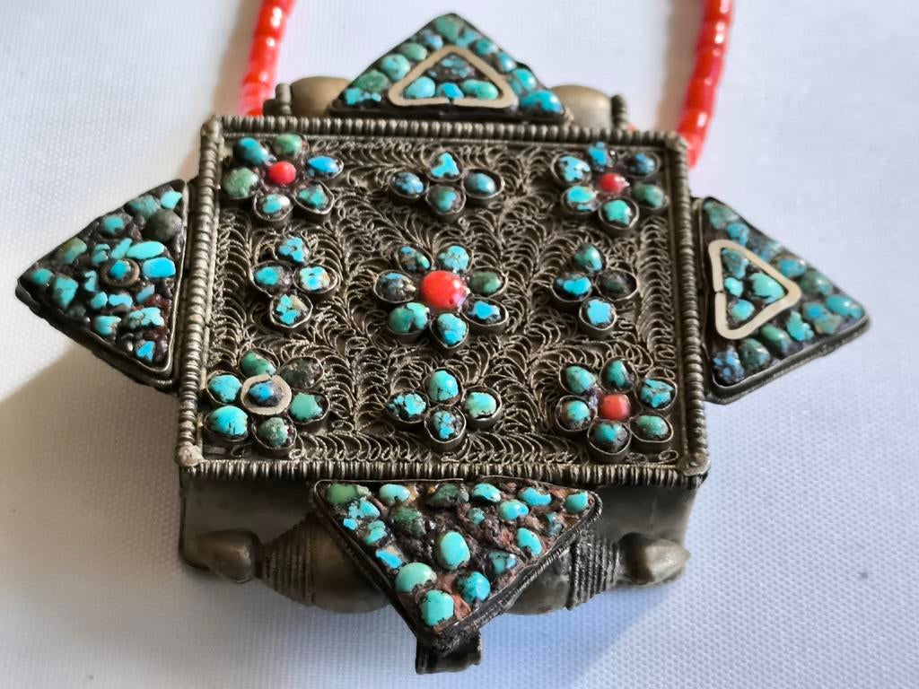 Oude Tibetaanse gau doos, Antiek en Kunst, Ophalen of Verzenden