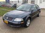 Volkswagen PASSAT Turbo 170 PK, Auto's, Volkswagen, Automaat, Gebruikt, Beige, Blauw