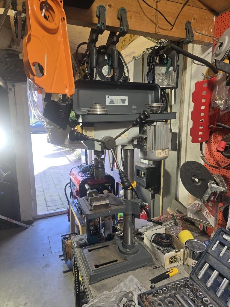 Nette kolomboormachine (weinig gebruikt), Doe-het-zelf en Verbouw, Gereedschap | Boormachines, Ophalen, Gebruikt, Variabele snelheid