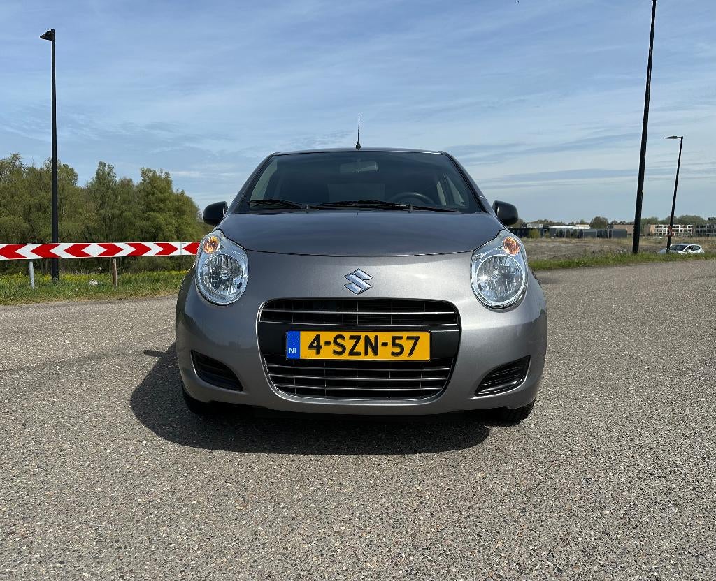 UNIEK: Suzuki Alto 2014 VOLLEDIG ONDERHOUD – INSTAPKLAAR!, Voorwielaandrijving, Euro 5, Stof, 200 kg