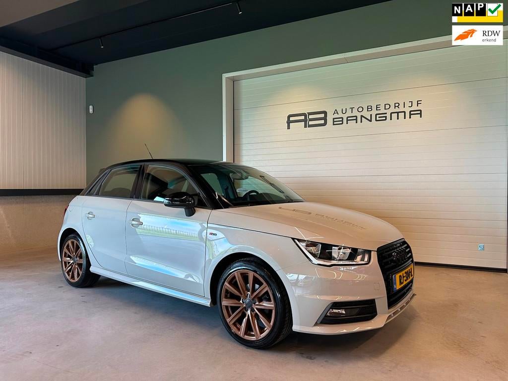 Audi A1 Sportback Audi A1 1.0 TFSI AUTOMAAT 5-deurs|ANDRENAL, Auto's, Audi, Stof, Met garantie (alle), 4 stoelen, 49 €/maand