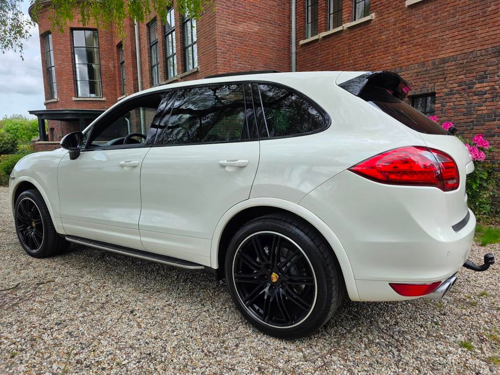 Porsche Cayenne 4.8 S LEER/panorama/TREKHAAK, Auto's, Porsche, Automaat, Gebruikt, 8 cilinders, 138 €/maand