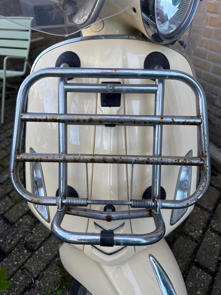 Vespa Primavera 4T uit 2015, Fietsen en Brommers, Snorfietsen en Snorscooters, Ophalen, Gebruikt, ., Vespa