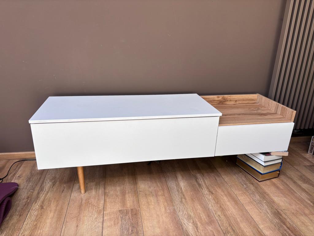 (Gratis) TV Stand / Televisiemeubel with Broken Leg, Ophalen, Gebruikt, 25 tot 50 cm, Minder dan 100 cm