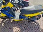 KYMCO SCOOTER MET GELE PLAAT, Ophalen, Benzine