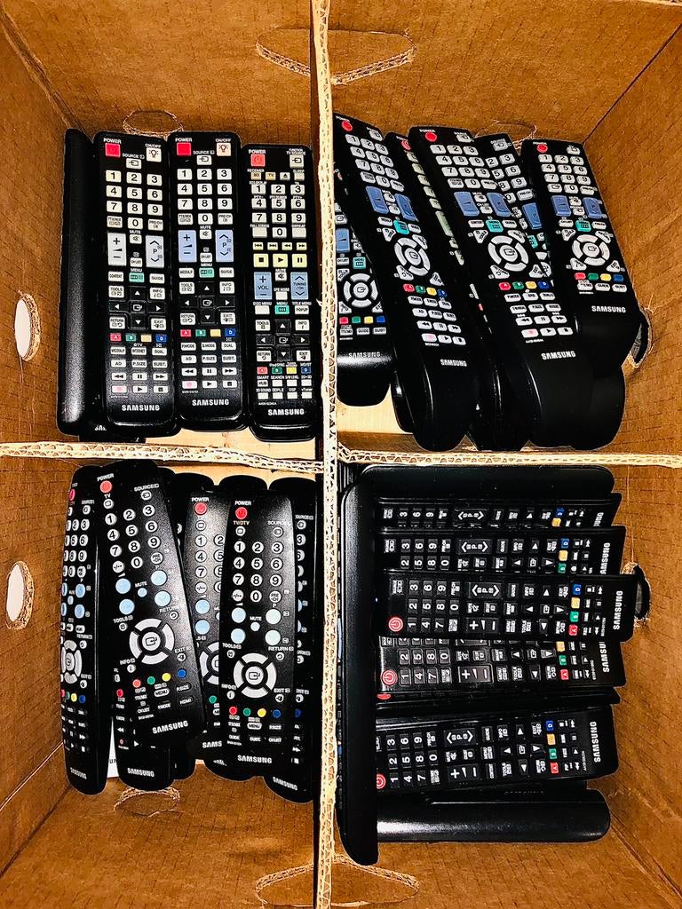 SAMSUNG afstandsbedieningen (lees tekst), Ophalen of Verzenden, Zo goed als nieuw, Origineel, Tv
