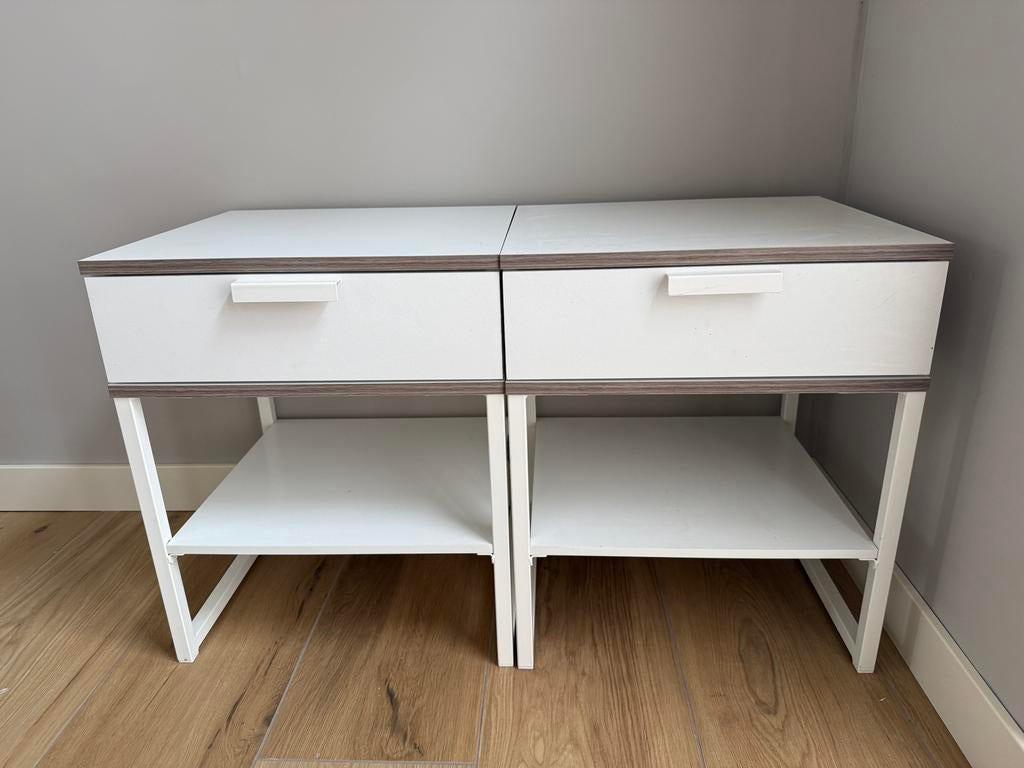 2 ikea Trysil nachtkastjes, Huis en Inrichting, Slaapkamer | Nachtkastjes, Ophalen, Zo goed als nieuw, Minder dan 45 cm, Minder dan 55 cm