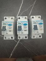 Hager Aardlekschakelaar 40A 30 ma, Doe-het-zelf en Verbouw, Ophalen of Verzenden, Zo goed als nieuw, Schakelaar