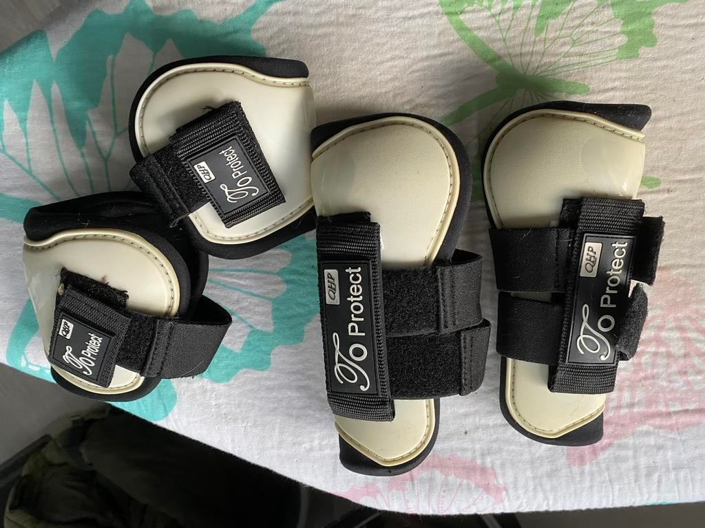 Qhp set wit pony, Ophalen of Verzenden, Gebruikt, Overige toepassingen