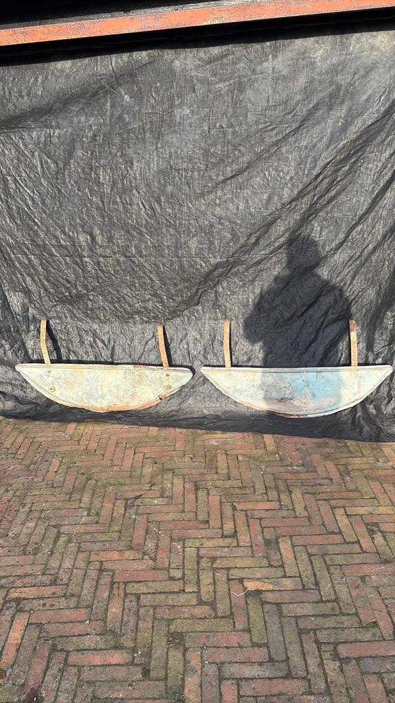 Eureka hooischudder borden., Ophalen