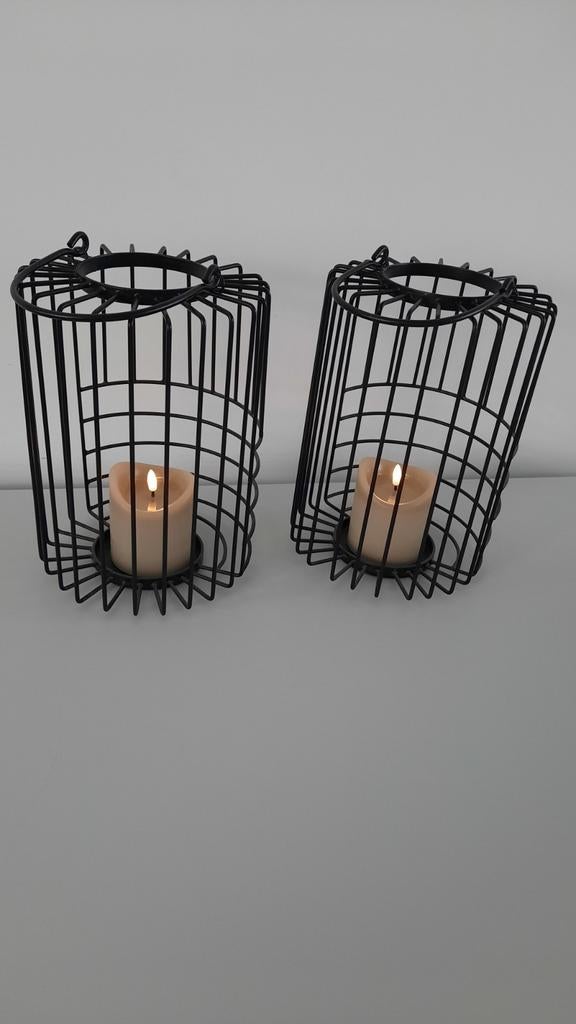 Twee Riverdale windlichten zwart metaal, Huis en Inrichting, Woonaccessoires | Kandelaars en Kaarsen, 25 tot 50 cm, Zwart, Ophalen of Verzenden