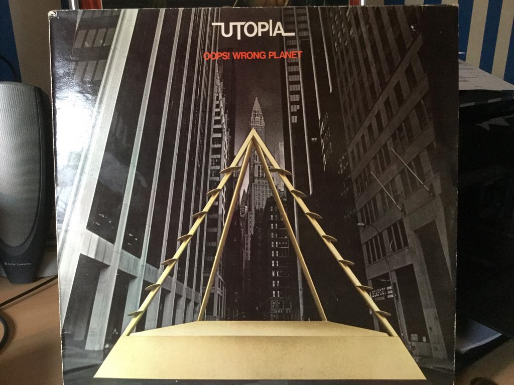 Utopia-Oops! wrong planet. Mooi exemplaar., Ophalen of Verzenden, Gebruikt, 12 inch, Poprock