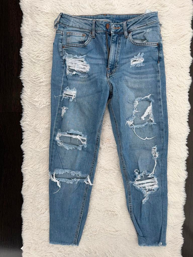 Gedragen H&M gescheurde jeans - maat 36, Ophalen of Verzenden, Gedragen, Blauw, W28 - W29 (confectie 36)