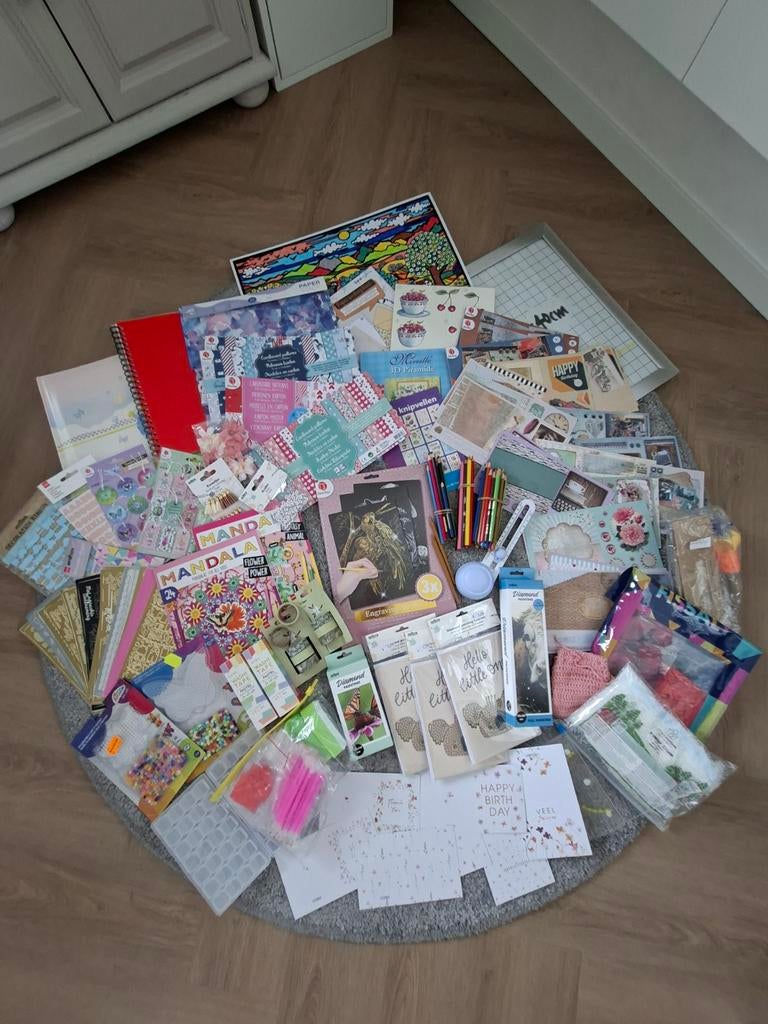 DIY pakket knutselspullen, Hobby en Vrije tijd, Scrapbooking, Zo goed als nieuw, Album of Boek, Overige merken, Ophalen of Verzenden