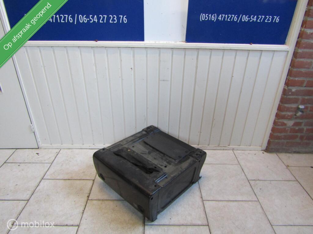 onderbak Stoel rechtsvoor mercedes vito 447 va 2015 t/m nu, Auto-onderdelen, Interieur en Bekleding, Mercedes-Benz, Gebruikt, Ophalen of Verzenden