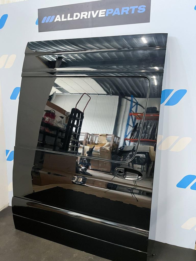 Mercedes Sprinter W907 Schuifdeur rechts zwart A9107308100, Auto-onderdelen, Gebruikt, -, Deur, -